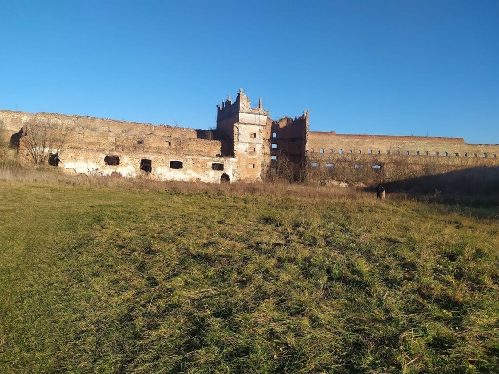 Stare Selo Castle: A Renaissance Fortress in Ukraine 3 Stare Selo Castle