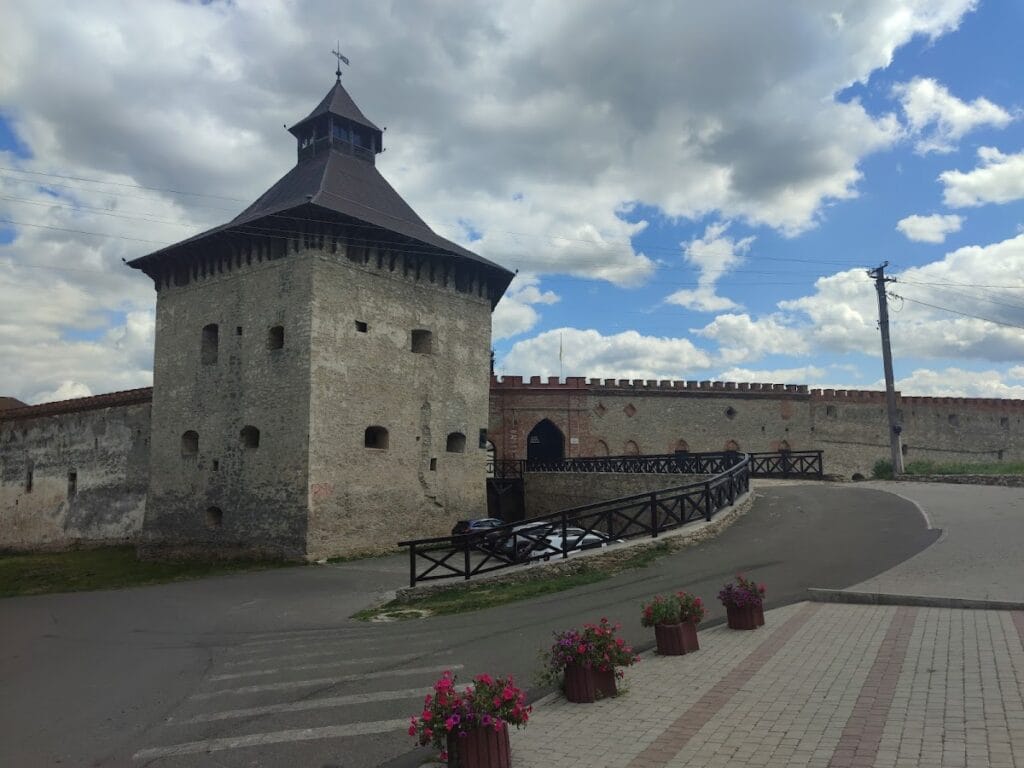 Medzhybizh Fortress: A Lithuanian and Polish Frontier Stronghold in Ukraine 2 Medzhybizh Fortress