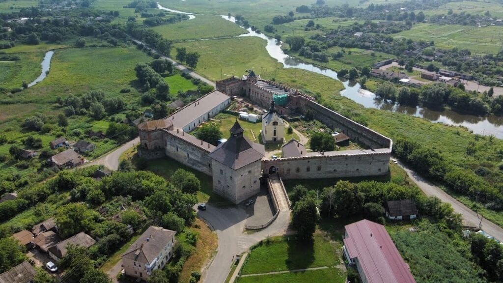 Medzhybizh Fortress: A Lithuanian and Polish Frontier Stronghold in Ukraine 3 Medzhybizh Fortress