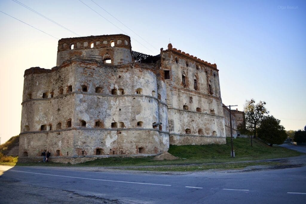 Medzhybizh Fortress: A Lithuanian and Polish Frontier Stronghold in Ukraine 5 Medzhybizh Fortress