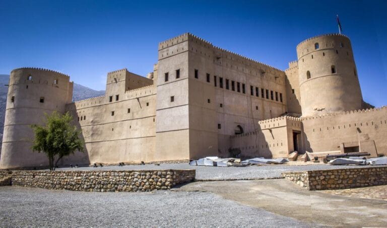 Rustaq Fort: A Historic Defensive Stronghold in Oman