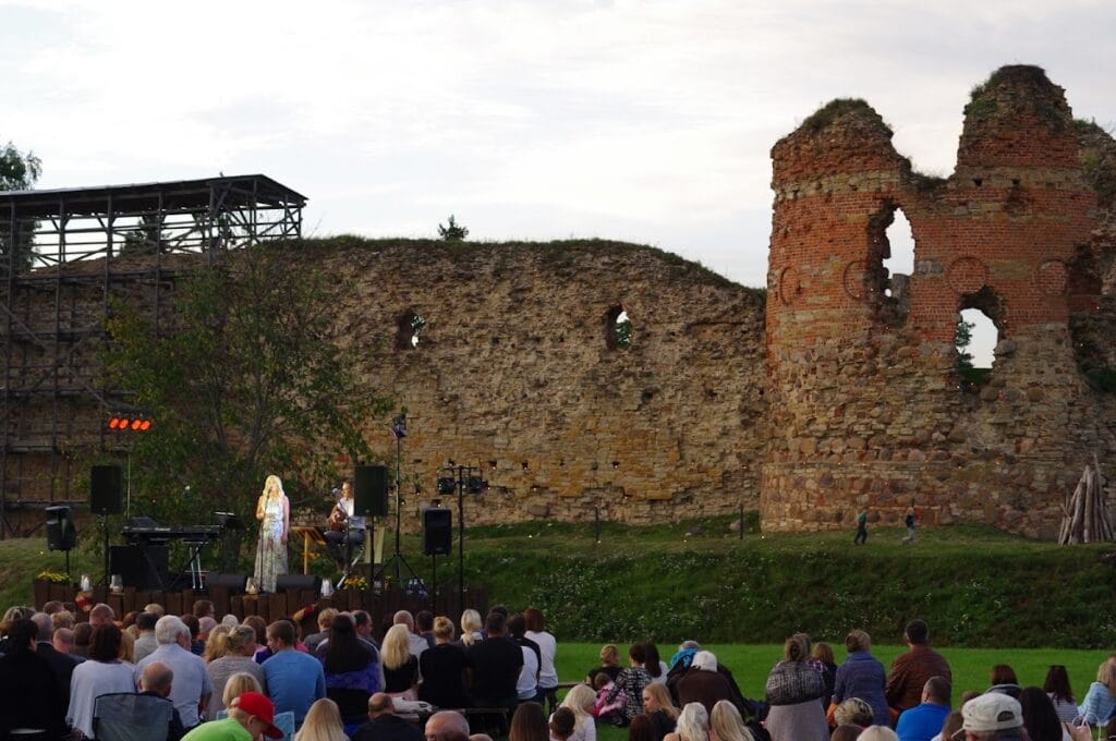 Vastseliina Castle: A Medieval Fortress in Estonia 6 Vastseliina Castle