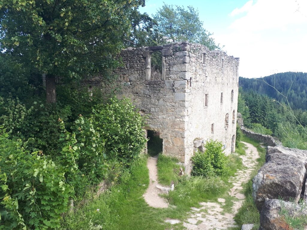 Prandegg Castle: A Medieval Fortress in Schönau im Mühlkreis, Austria 9 Prandegg Castle