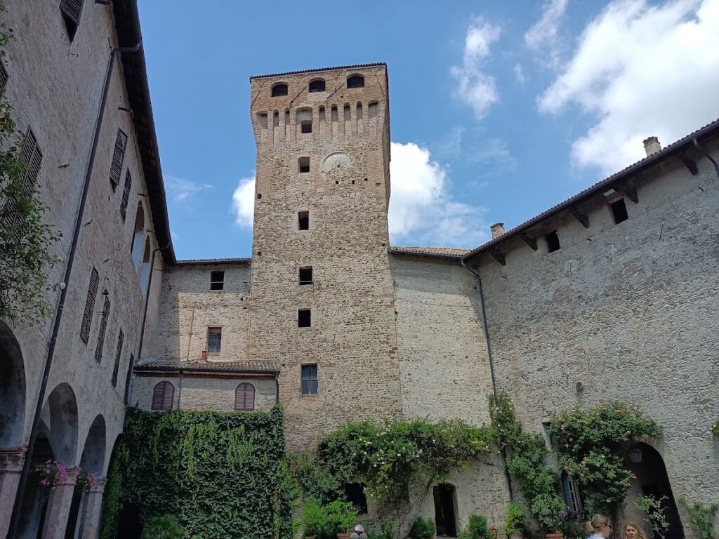 Castello di Montechiarugolo: A Medieval Fortress in Italy 8 Castello di Montechiarugolo