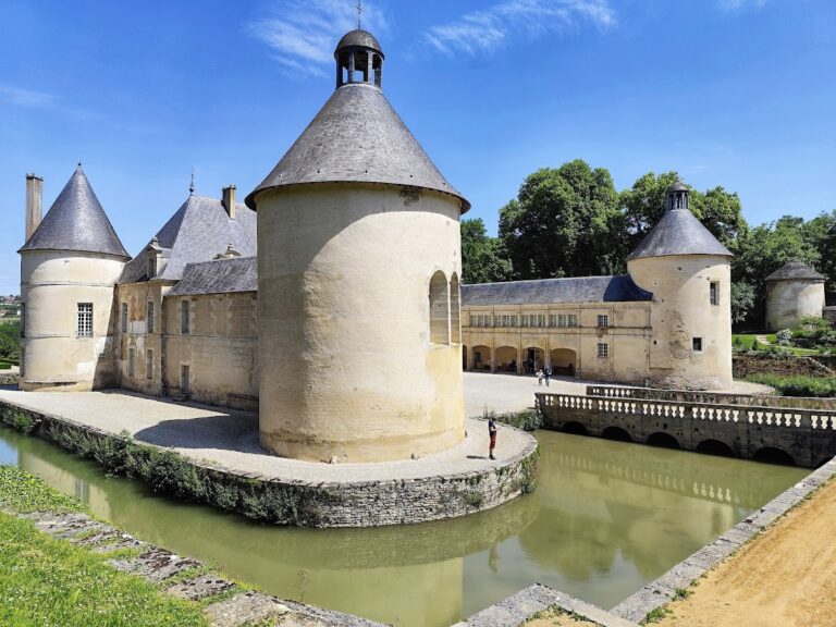 Château de Bussy-Rabutin: A Historic French Castle with Rich Cultural Heritage