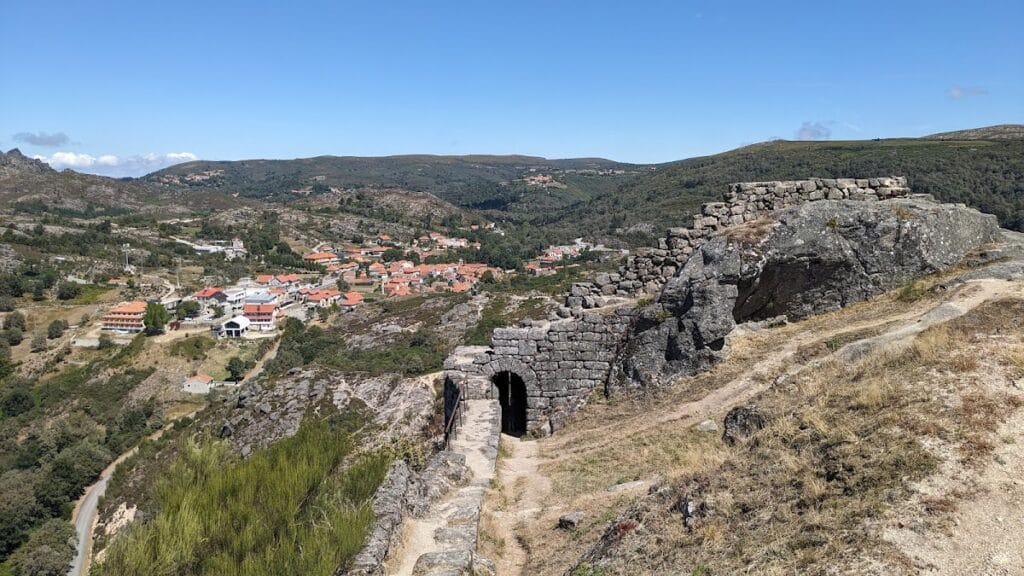 Castle of Castro Laboreiro: A Historic Fortress in Northern Portugal 7 Castle of Castro Laboreiro