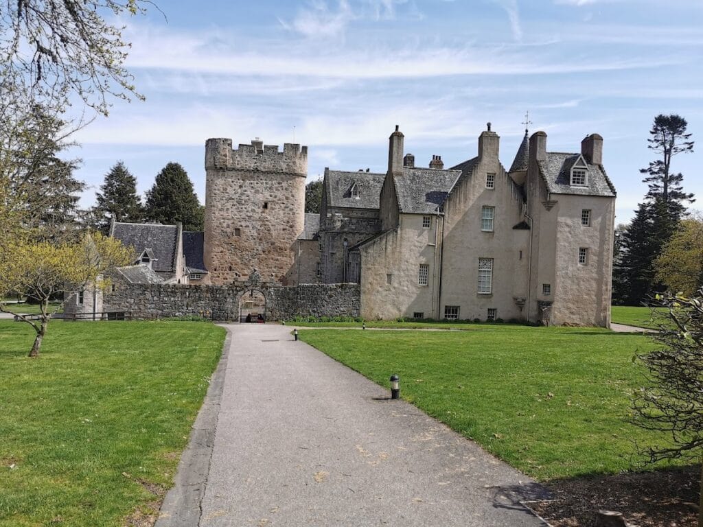 Drum Castle: Historic Seat of Clan Irvine in Scotland 2 Drum Castle