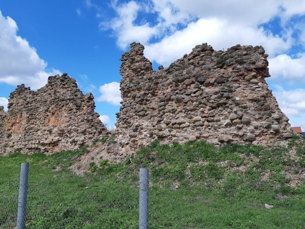 Kreva Castle