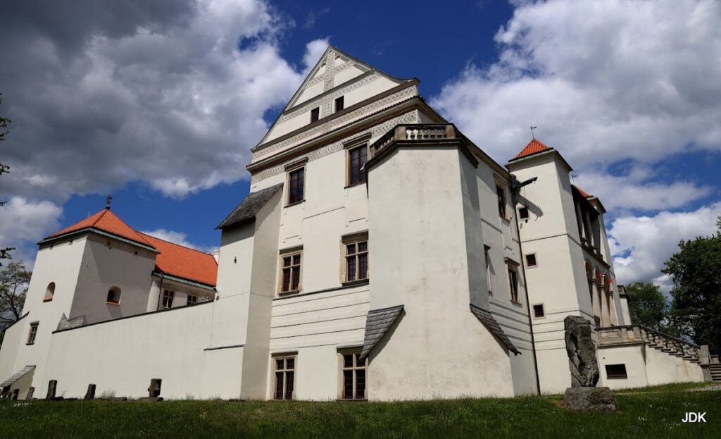 Szydłowiec Castle: A Renaissance Residence and Cultural Heritage Site in Poland 4 Szydłowiec Castle
