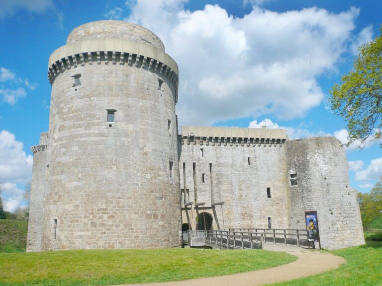 Château de la Hunaudaye: A Medieval Fortress in Brittany