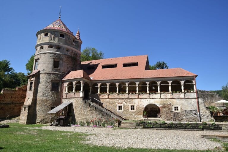Bethlen Castle: A Fortified Renaissance Residence in Romania