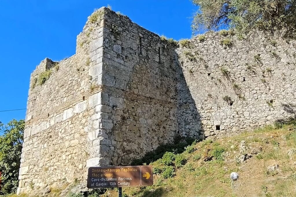 Gardiki Castle, Corfu: A Byzantine Fortress in Southern Corfu 4 Gardiki Castle, Corfu
