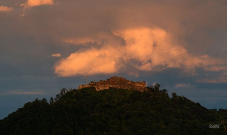 Castle Khust: A Historic Fortress in Ukraine