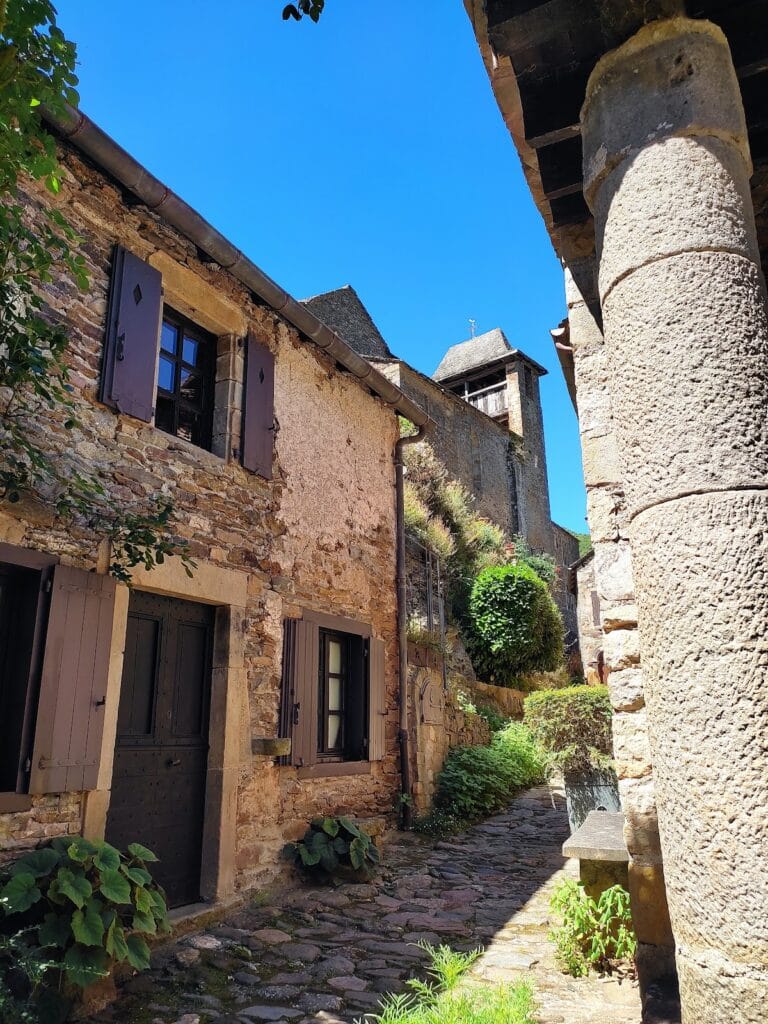 Château de Brousse: A Fortified Castle in Aveyron, France 4 Château de Brousse
