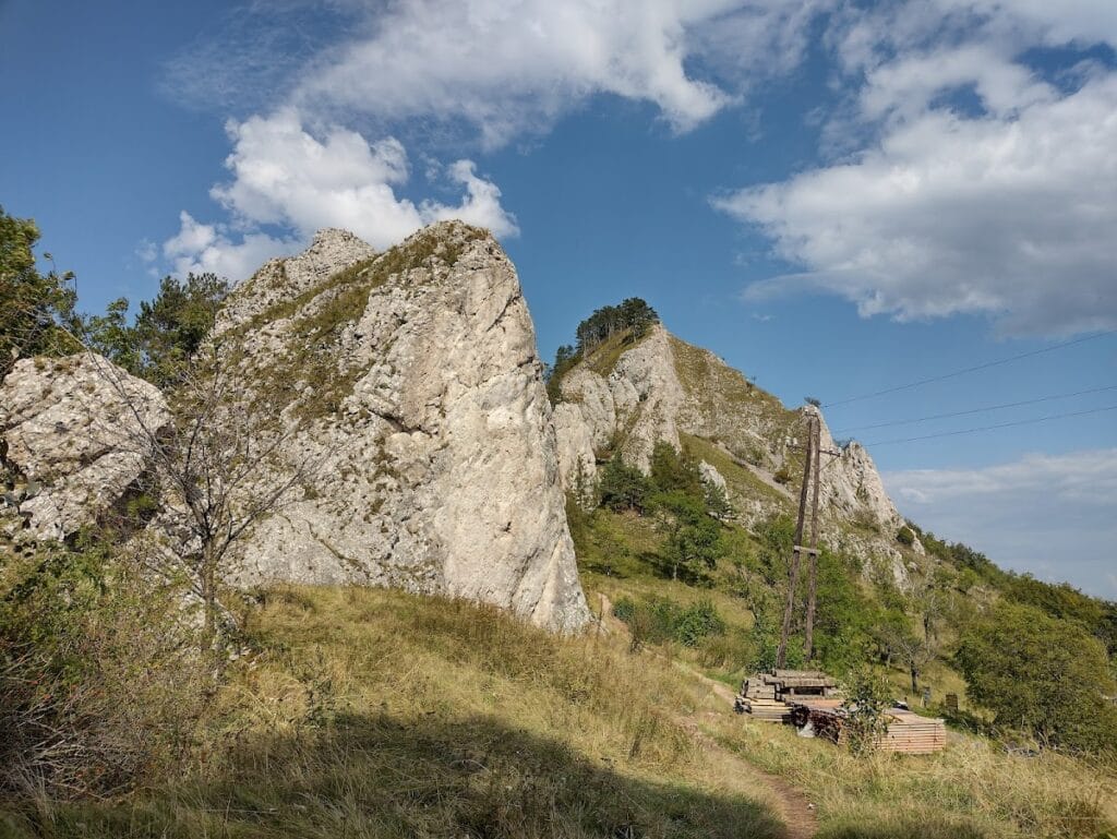 Vršatec Castle: A Medieval Frontier Fortress in Slovakia 1 Vršatec Castle