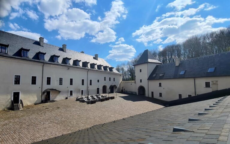 Castle Vígľaš: A Historic Royal Hunting Castle in Slovakia
