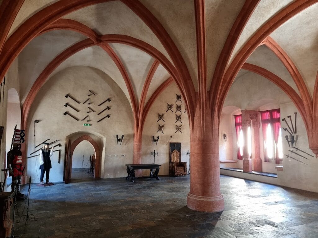 Castle Vígľaš: A Royal Hunting Residence and Fortress in Slovakia 5 Castle Viglas