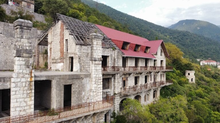 Prince of Oldenburg Castle: An Art Nouveau Palace in Gagra