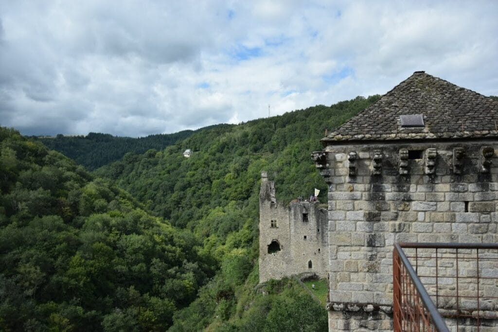 Tours de Merle: A Medieval Fortified Settlement in France 3 Tours de Merle
