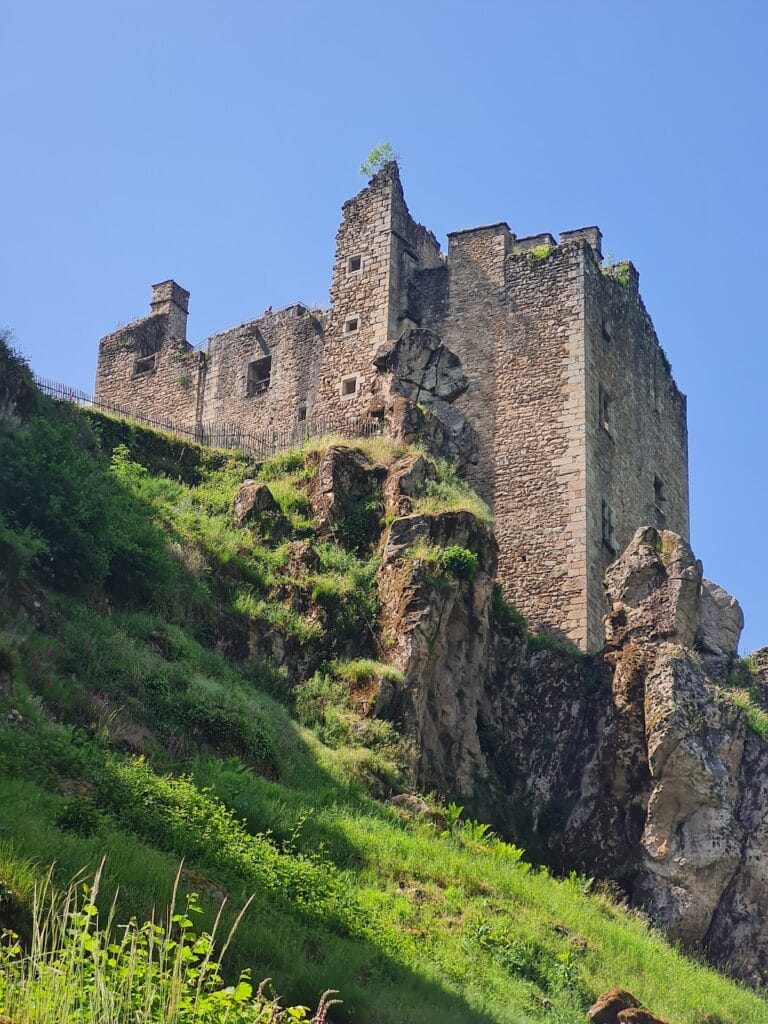 Tours de Merle: A Medieval Fortified Settlement in France 4 Tours de Merle