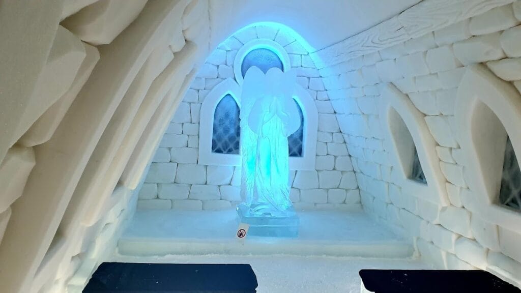 SnowCastle of Kemi: An Annually Rebuilt Snow-and-Ice Structure in Finland 3 SnowCastle of Kemi