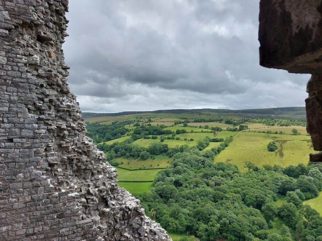 Carreg Cennen Castle