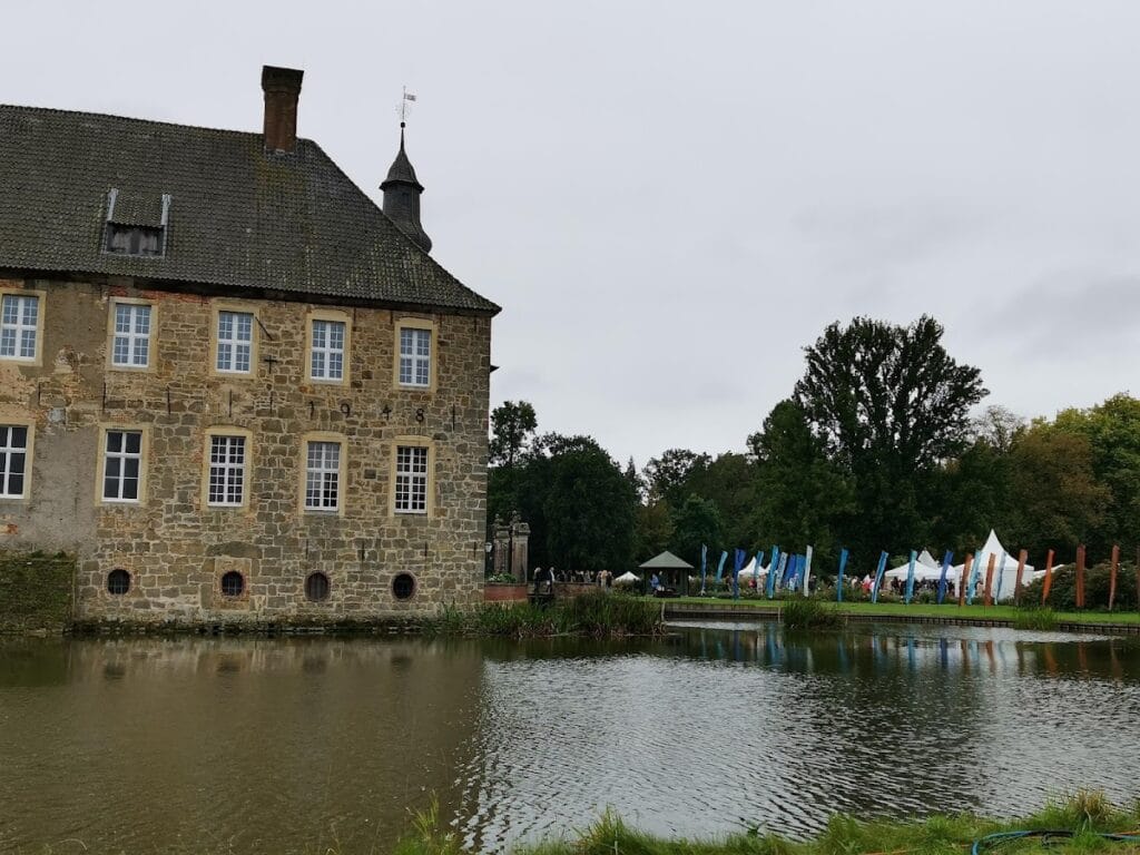 Schloss Lembeck: A Baroque Moated Castle in Germany 4 Schloss Lembeck