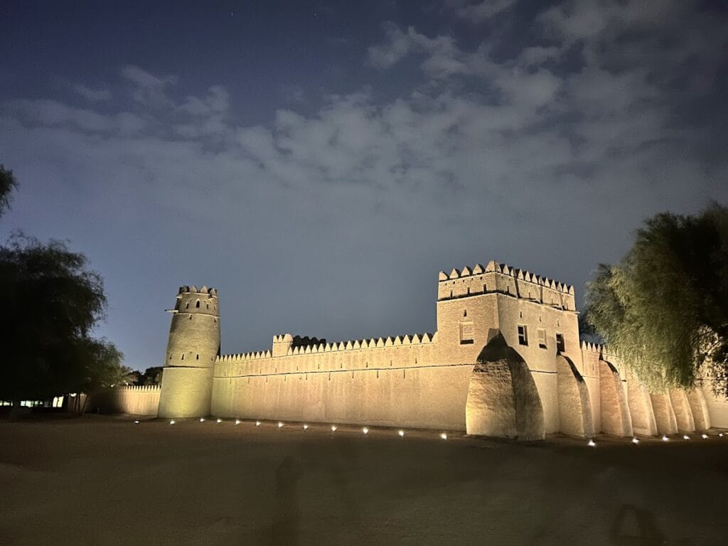 Al-Jahili Fort: A Historic Defensive Stronghold in Al Ain, UAE 9 Al-Jahili Fort