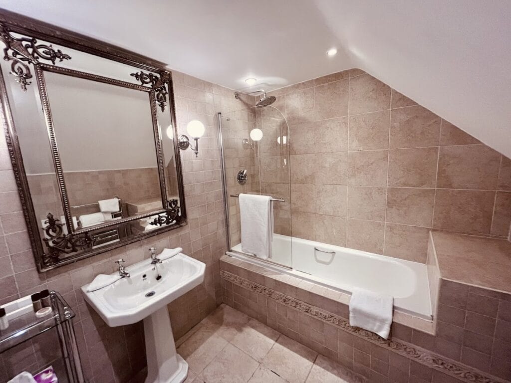 Killiney Castle: An Irish Estate Transformed into a Castellated Manor 4 Killiney Castle