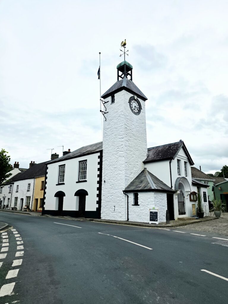 Laugharne Castle: A Historic Norman and Tudor Fortress in Wales 9 Laugharne Castle