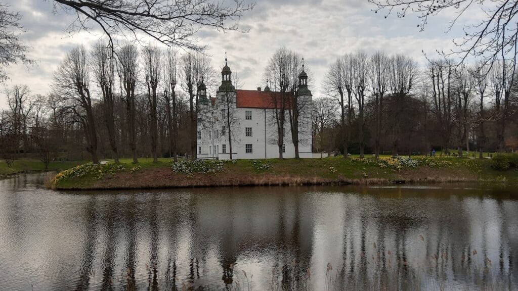 Ahrensburg Castle: A Renaissance Manor House and Museum in Germany 3 Ahrensburg Castle