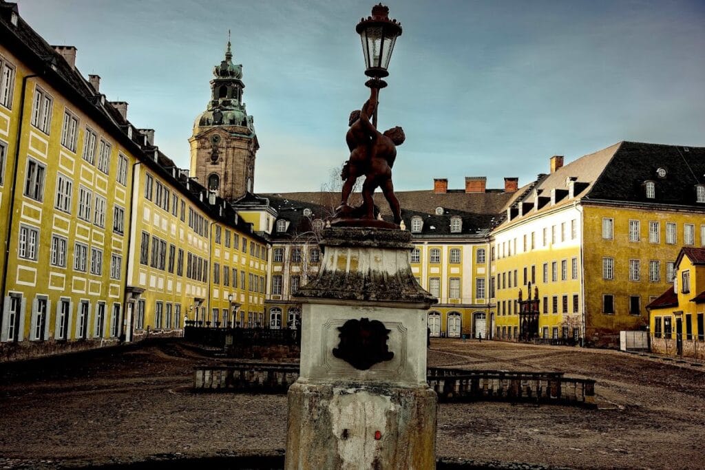 Heidecksburg: The Princely Residence of Schwarzburg-Rudolstadt 1 Heidecksburg