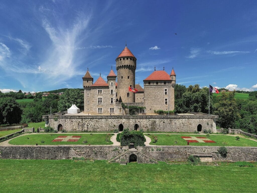 Château de Montrottier: A Medieval Fortified Residence in France 1 Château de Montrottier