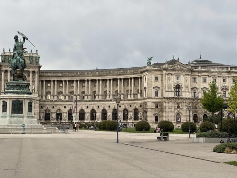 Neue Burg Vienna: A Historic Imperial Palace Extension