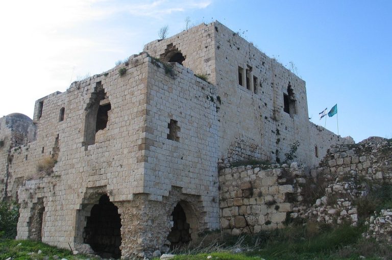 Migdal Afek: A Historic Fortress and National Park in Israel