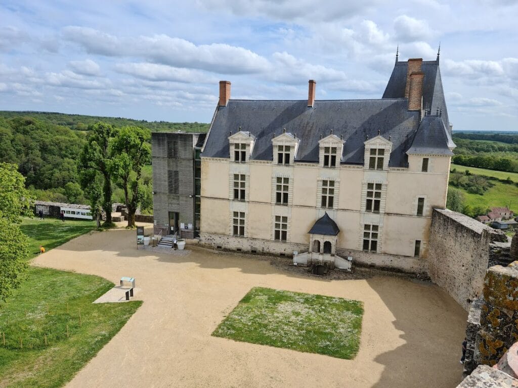 Sainte-Suzanne Castle: A Fortified Castle in France 3 Château de Sainte-Suzanne