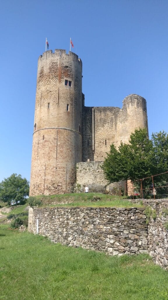 Château de Najac: A Medieval Fortress in France 4 Château de Najac