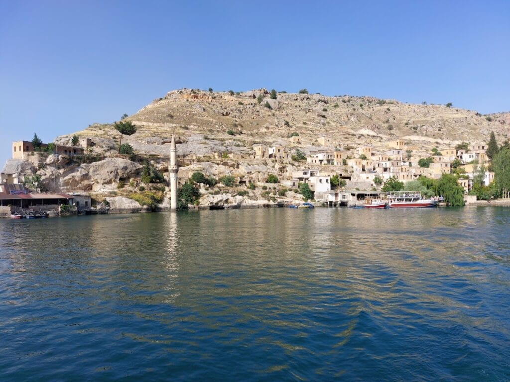 Rumkale Fortress: A Historic Stronghold Overlooking the Euphrates in Turkey 8 Rumkale
