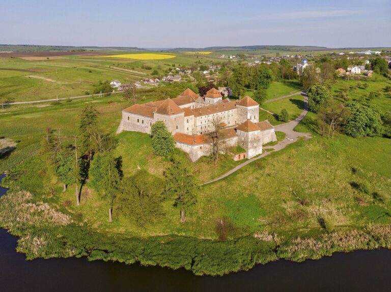 Svirzh Castle: A Fortified Residence in Ukraine