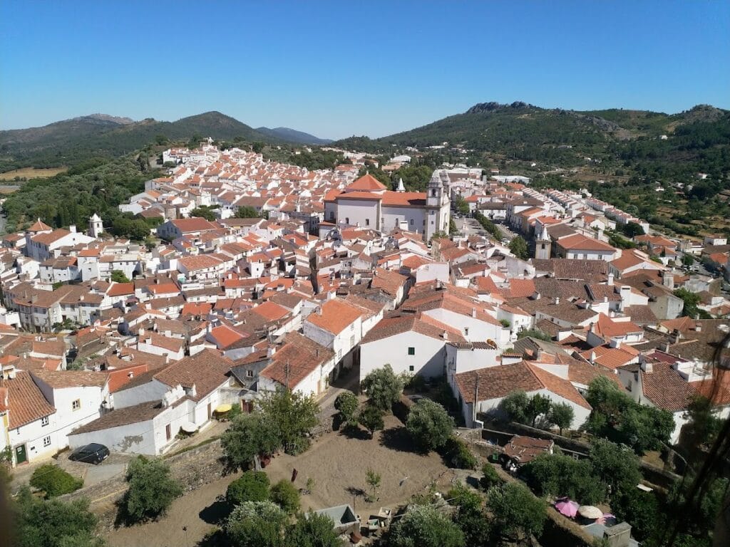 Castle of Castelo de Vide: A Portuguese Frontier Fortress 1 Castle of Castelo de Vide