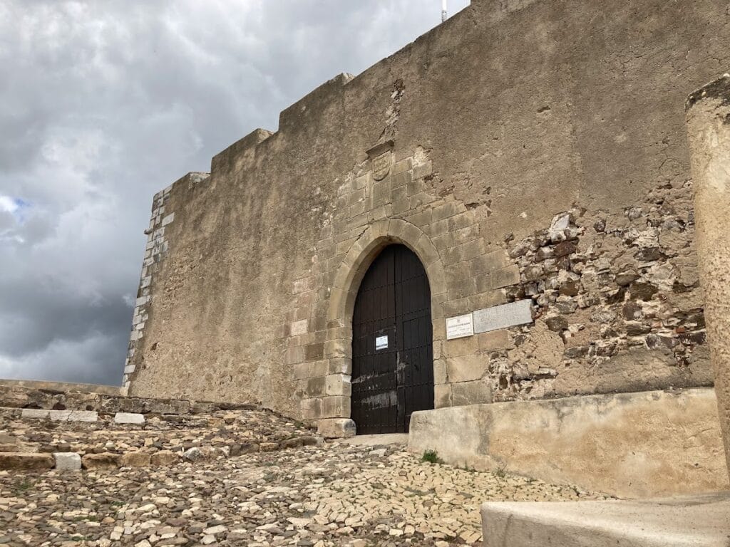 Castle of Castro Marim: A Portuguese Frontier Fortress 1 Castle of Castro Marim