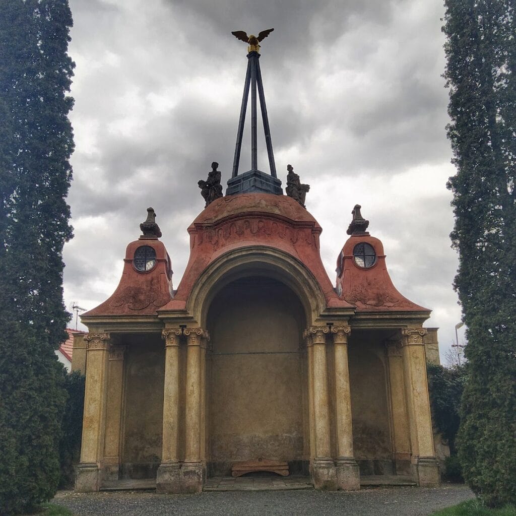 Ploskovice Castle: A Baroque Aristocratic Residence in Czechia 3 Ploskovice Castle