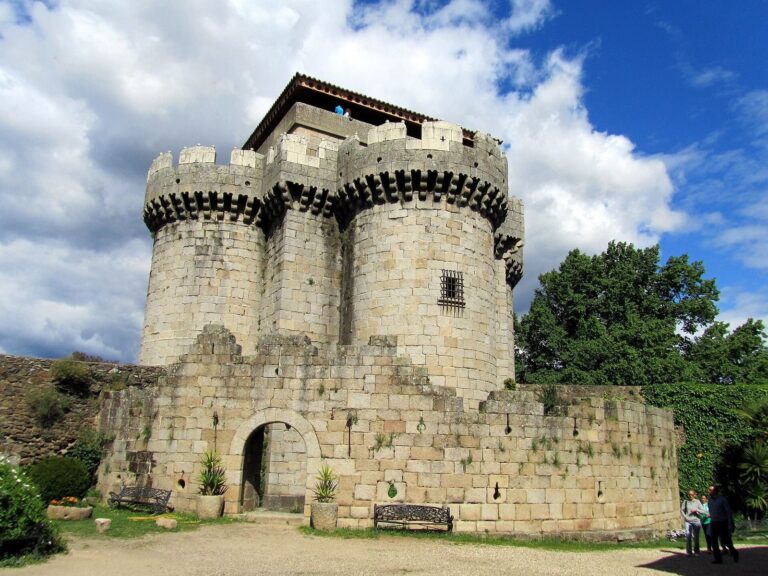 Castillo de Granadilla: A Fifteenth-Century Fortress in Spain