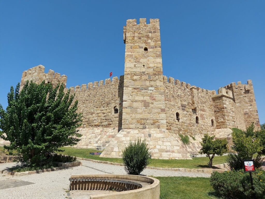 Çandarlı Castle