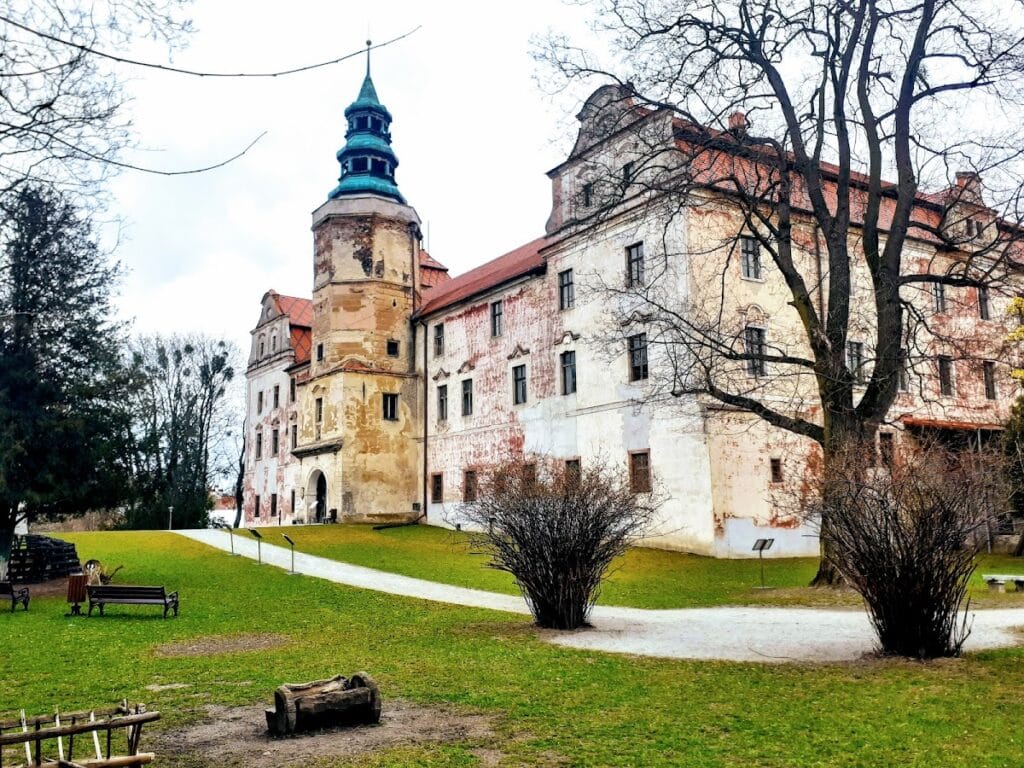 Niemodlin Castle: A Ducal Residence and Renaissance Complex in Poland 2 Niemodlin Castle