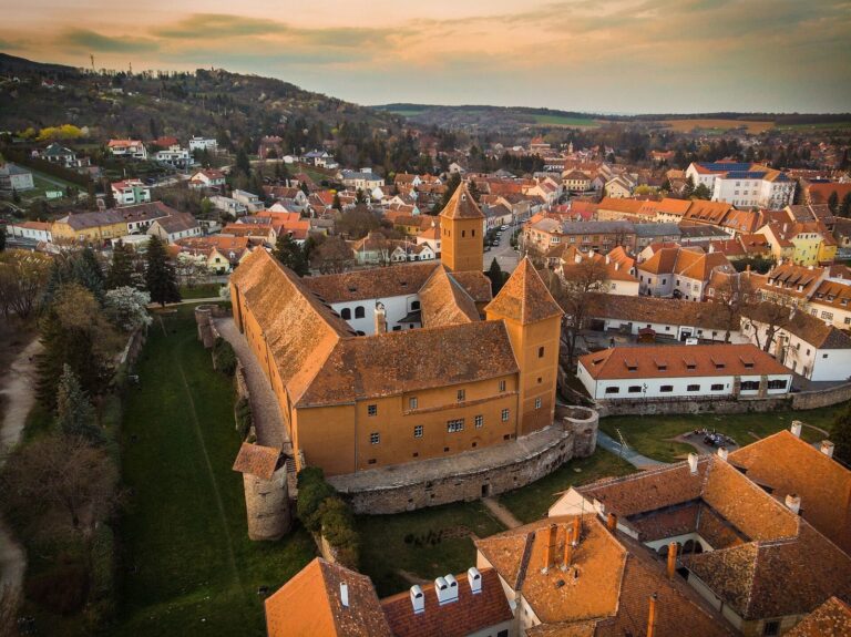 Jurisics Castle: A Medieval Fortress in Kőszeg, Hungary