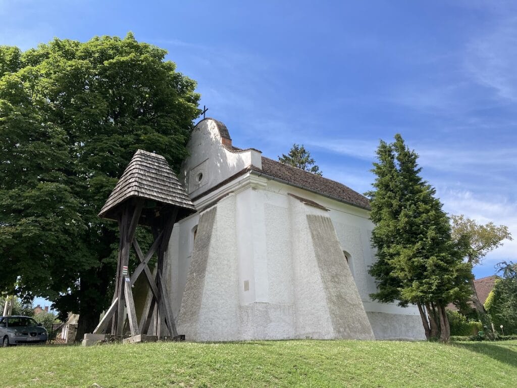 Kinizsi Castle: A Medieval Stronghold in Nagyvázsony, Hungary 5 Kinizsi Castle