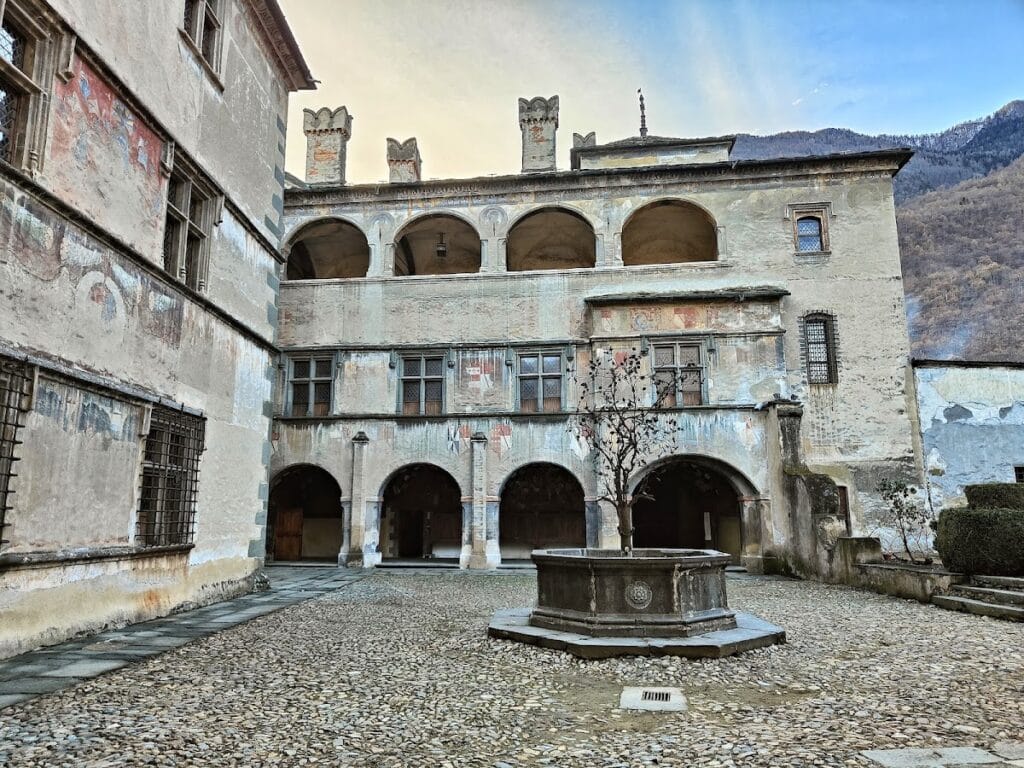 Issogne Castle: A Renaissance Seigniorial Residence in Italy 3 Issogne Castle
