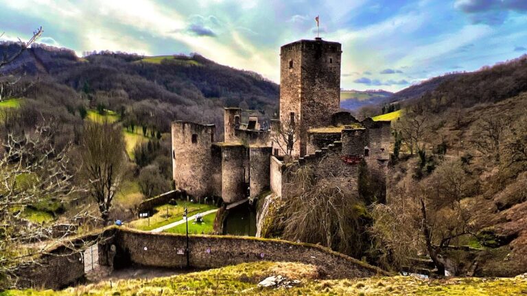Château de Belcastel: A Medieval Fortress in France