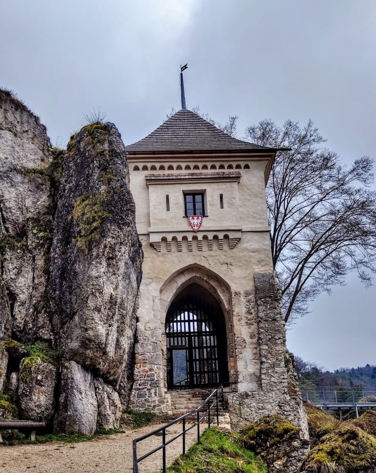 Ojców Castle: A Medieval Royal Fortress in Poland